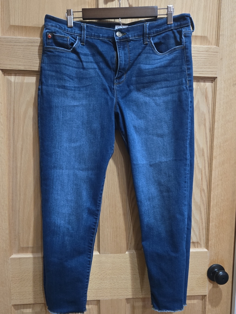 Hudson Straight Crop Jeans 32 14